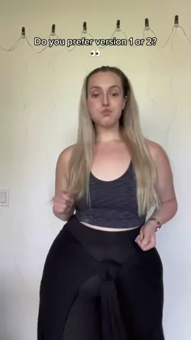 Which one do you prefer? 👀 #singing #sayalittleprayerchallenge #sing #riff #vocals 