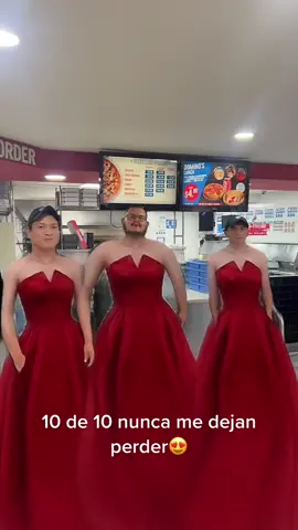 #FashionMonth Nadir fue obligado en este tik tik @dominos.sv #dominossv 