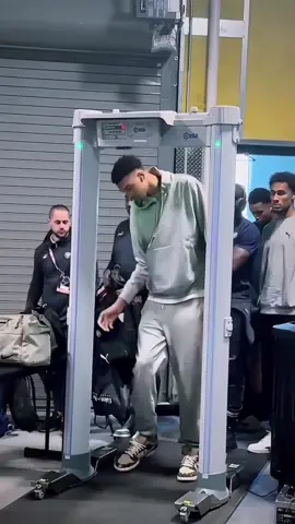 NBA prospect Victor Wembanyama is WAY too tall for the metal detector 👀🏀 #vvip #NBA #basketball #fyp 