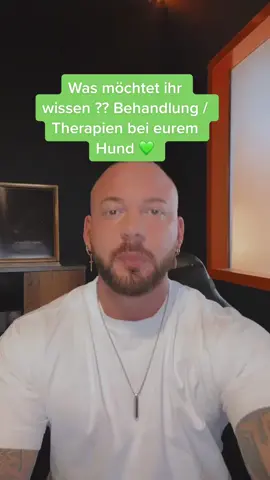 Was möchtet ihr wissen ?? Stellt mir eure Fragen. Erzählt mir auch von den Problemen von euren Hunden. 🥺🥺💚#chiropractor #knackenlassen #foryoupage #heilpraktiker #viral #hund #fyp #startseite 