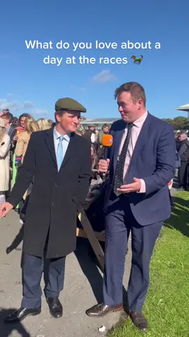 Uni students hit Redcar races for a top days racing! What do you love about a day at the races? #Raceday 