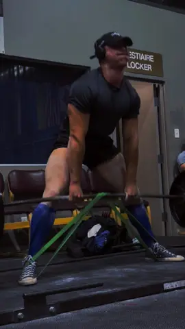 try banded deadlift if your lockout is shit💩 #deadlift #gym #lift #jim #jimin #fyp 