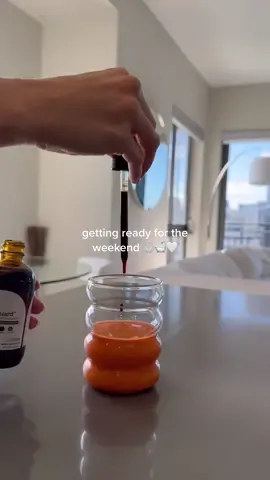 My favorite month 🫶🏼🧡 some light cleaning, coffee, paraguard gut cleanse, and a workout to start the weekend ✨ #dayinmylife #CleanTok #cleanwithme #cleaning #apartmentdecor #amazonfinds #paraguard #paraguardparasitecleanse #parasitecleanse #coffeetiktok #matchingset #bedroom 