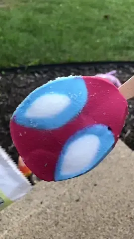 Ice cream truck in October? Yes plz 