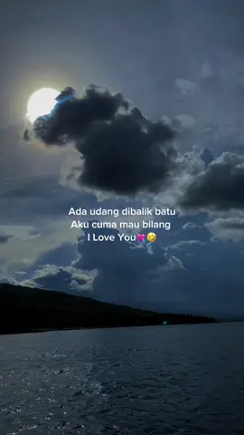 Kasih pantun yg bisa bikin cewek salting sampe jungkir balik dong #pantun #pantunbuatyindir #pantungombal #saltingsendiri #salting #4u #4upage #fyp 
