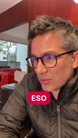 👉🏻ESTO ES LO QUE TE HARÁ GANAR DINERO COMO ARQUITECTO.  ¿Cuántas veces se nos pasó por la mente estudiar otra carrera para completar la arquitectura? Y pensamos… no es suficiente.  O simplemente estudiar otro curso técnico más, alguna software o mejorar en el 3d.    La verdad es que nada de eso va hacer que te diferencies, te haga ganar más dinero y te permita pagar las cuentas mensuales para vivir.   En este video te digo lo que necesitas saber para que se vea reflejado directamente en tu bolsillo y ganes dinero con la arquitectura.  #arquitectura #estudiantesdearquitectura #arquitectosentiktok #marcapersonal #dinerotiktok #diseñadoresdeinteriores  