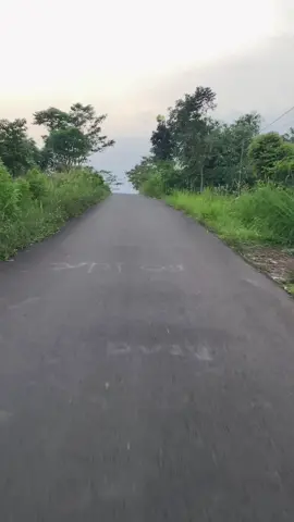 Mentahan buat prank temen lagi nih 😅 buat status di kira lagi healing #bogorhits #pamijahanbogor #gunungbunderbogor #puncakbogor #liburancheck #mentahanvideo #jalanjalan #curugbogor #wisatajawabarat #fypシ゚viral 