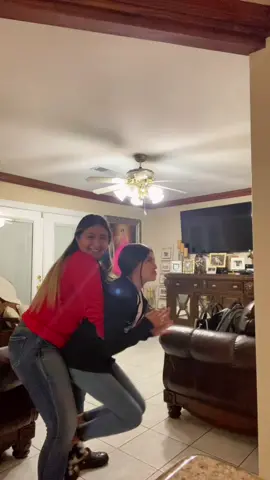 Friday night shenanigans 😂🫶🏻 #cancan #Running @_mayte.c 