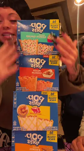 I was shaped like a pop tart before the bbl so I love these :) #poptarts #FoodTok #foodreview @Cam @The Assassin ⚔️ 