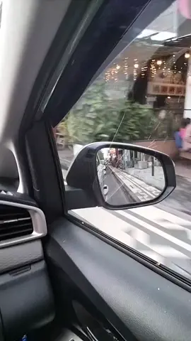 Mentahan nih ngab dijalan legian kuta bali 🌿 #traveling #tourandtravel #bali #fypシ #fyppppppppppppppppppppppp #nodrama #innovareborndiesel 
