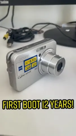 Unlocked a memory with this classic sound of @sony DSC-N1 #fyp #vintage #Tech #viral #tiktech #nostalgia  #tiktokrussia #tiktokitaly #tiktokusa #mobile #phonewizz #dslr #dsc #sony #photography #videography 