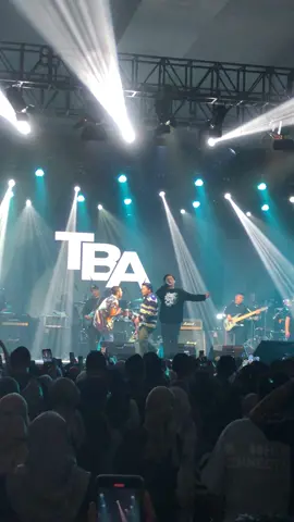 Galau bareng Aldy🥺❤️‍🔥 #tbacomeback #aldymaldini #bastiansteel #teukuryzki #bahayamantanterindahlivetour2022 #konsermakassar #claromakassar #satufestproduction 