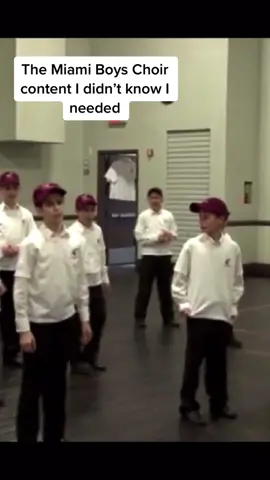 Such a random video I love it. I’ll post a part 2! #miamiboyschoir #yavo #davidherskowitz #binyomin #miamiboyschoirtok #yoshibender