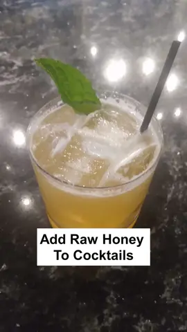 #healthycocktails   #healthycocktailgirl  #honeycocktail  #goldrushcocktail  #fourrosesbourbon  #functionalfoods  #antioxidants  #fypシ゚viral
