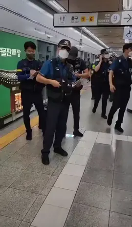 Chúc tất cả ae bhp vượt qua đợt truy quét này nhé 😢 #경찰#KOREAN🇰🇷 