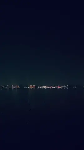 نحن دائما بحاجة إلى السند مهما كنا أقوياء ♥️ #alhassan_neurosurgery #Love #حب #explore #اكسبلور #طارق_حامد 