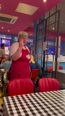Get yourself to the rudest restaurant ever 🍔🤣  #karensdiner #karensdinerbirmingham #birmingham #rude #fyp #fypシ #trending #tiktokviral 