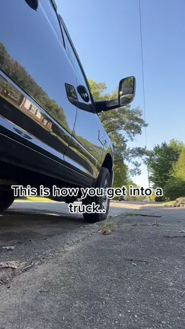 Here’s a truck tutorial for you guys! #farmers #bluecollar #farmersdaughter #countrygirlsdoitbest #diesel #dodge #truck 