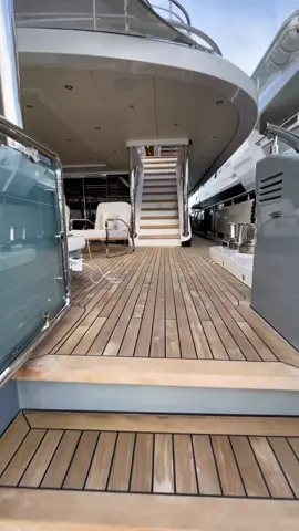 Walkthrough of M/Y Snow 5. Asking price - €22,500,000 #yacht #yachts #yachtforsale #yachtbroker #monacoyachtshow2022 #superyacht #yachtcharter #superyacht #boat #boats #millionaire #luxury #luxuryhomes 