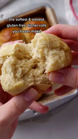 THEY'RE SO SOFT AND SQUISHY!!! 🥺 and they're soooo easy to make: the dough handles beautifully & they're ready in less than two hours (and that includes the proofing time) #glutenfree #glutenfreebread #dinnerrolls 