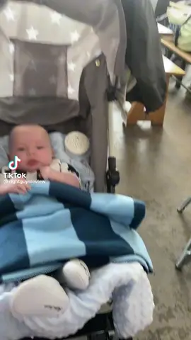 A bag transfer a bed #babybag #babybackpack #diaperbag #mamibag #mommybag 