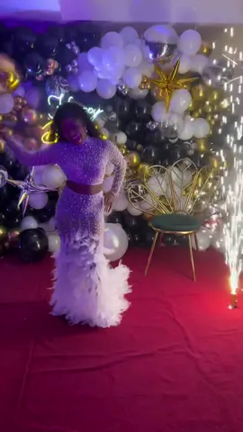 My dress 🥰😩🙌