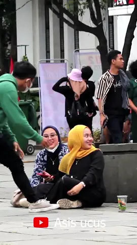 Guys Subscribe Youtube: Asis Ucus. #prankkasihuang #pranktaruhgelas #pranks #lucu #ngakakbanget