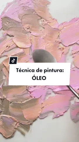 El óleo es una técnica de pintura que consiste en mezclar los pigmentos con un aglutinante a base de aceites, normalmente de origen vegetal. Por extensión, se denomina óleo a la obra pictórica ejecutada mediante esta técnica, que admite soportes de muy variada naturaleza: metal, madera, piedra, marfil, aunque lo más habitual es que sea aplicado sobre lienzo o tabla.    El óleo permanece húmedo mucho tiempo, lo que favorece la mezcla de colores. Su secado puede comprometerse dependiendo de los aditamentos que se le pongan durante el proceso, como el secativo de cobalto, que puede craquelar el óleo al secarse.     Ésta es la técnica que usa Berta Solana en esta obra de arte. ¿Qué técnica te gusta más?     📸 @bertasolanaporfolio    #oleo #pintura #arte #artistas #artistic #art #spainart #arteespañol