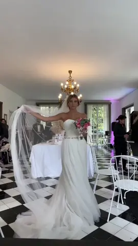 Sposa per un giorno👰🏽‍♀️ #shooting #model #work #bride 