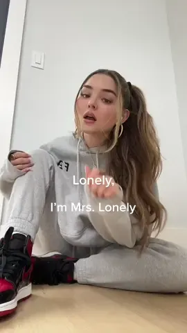 Mrs. Lonely @AKON #fyp #mrlonely #bobbyvinton #acoustic #cover #independentartist  