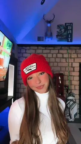 i ❤️ the weather rn #greenscreen #fall #autumn #textswithmom #biginkenergy #xyzbca #donottakethisdown #tiktokiam18fakebodydontbanme #EndlessJourney #greenscreen 