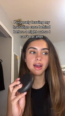 Shoutout to @invisalign for keeping me looking snatched #jokes #jk #notreallytho #invisalign 