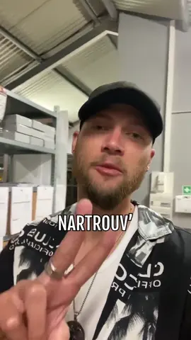 Rejoignez Grégory Blard 🇷🇪 et découvrez comment il a su mettre en valeur la culture réunionnaise au sein de son entreprise ! Des Arrangés d’exception, avec des ingrédients d’exception ! Grégory Blard à la tête de l’entreprise « Arrangé Blard » est un amoureux de la culture locale.  Toujours à la recherche de la perfection, il travaille ses créations pour sublimer le patrimoine gastronomique Réunionnais avec ses Arrangés hauts de gamme. Il vous partagera ses secrets pour allier culture Réunionnaise & business lors du Congrès des Entrepreneurs Péi Édition 4 à Saint-Denis ! ➖➖  🔥Venez écouter des experts péi et des entrepreneurs péi vous conseiller et partager avec vous leur vision et expérience.  L’occasion pour vous de trouver les réponses à vos questions et vous préparer aux enjeux de 2023 !  Que vous souhaitiez créer ou développer votre activité, toutes les réponses à vos questions sont au Congrès des Entrepreneurs Péi ! ✅ Prêt à nous rejoindre dans cette aventure entrepreneuriale les 26 & 27 novembre prochains ? Réservez votre place sur : https://booking.cdep.re/