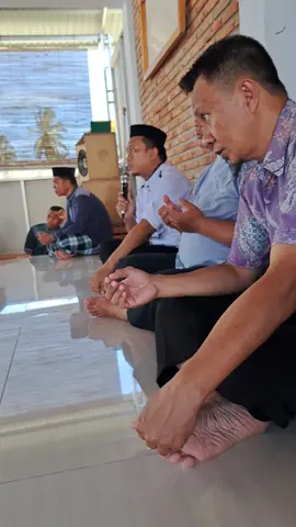 makan siang bersama jamaah dan para  santri masjid munzalan ba'da sholat jumat  #fyp #masjidmakanmakan #masjidmustahillapar 