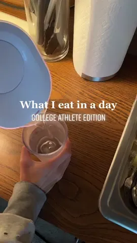 What I eat in a day as a college athlete! #fyp #fypシ #relatable #collegeathlete #whatieatinaday #womensbasketball #ncaadivision1 