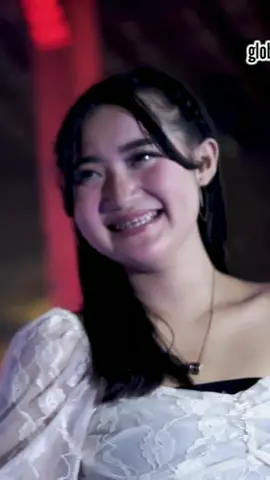 MBLEBES - YENI INKA ft FENDIK ADELLA #yeniinka #fendikadella #blebes #adella #mblebes #campursari #koplo #dangdut #jawa #jawatimur #penikmatmusik #foryou #FlexEveryAngle 