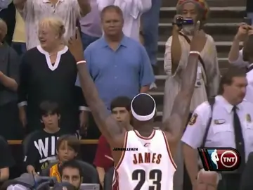 Ang epic comeback win at game winning buzzer beater ni LeBron James kontra sa kupunan ni Superman Dwight Howard ng Orlando Magic noong Game 2 2009 East Finals. #jonballer24 #jonballer7 #cleveland #cavaliers #eastfinals #orlando #magic #game2 @JONBALLER24 