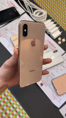 gửi yêu thương tới mn, hi love #linh_mẫn #iphonexs #gold #xuhuong 