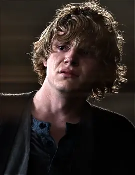such a pretty cryer #tatelangdon #evanpeters #tatelangdonedit #ahs #ahsedit #fyp #viral #americanhorrorstory #evanpetersedit 