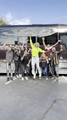 Back for another season of Full Bus starting this Saturday! Meet the cast! #RoadLife #LoveMyBand #DenimAndRhinestonesTour 💜💎