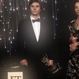 hes so cute he deserves everything sm #evanpeters #evanpetersedit 