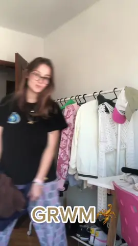 no se si es mi movil o q pero se escucha horrible 