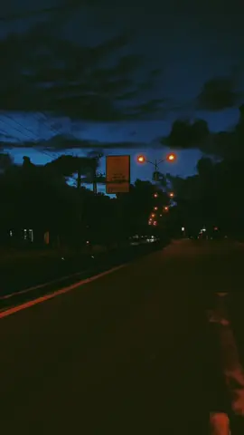 Bạn ổn không, còn tui thì chênh vênh quá, giá như thời gian có thể quay trở lại thì tốt biết bao nhiêu?? #xuhuong #tamtrang #hinhem #buon #đêmkhuya 