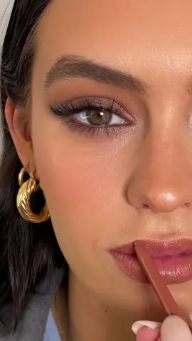 Products on IG dmv.makeupartistry #fyp #makeuptutorial #foryou #bronzesmokeyeye #makeupartist 