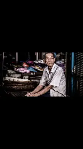 #ភ្លេងល្បីក្នុងតិកតុក #ភ្លេងកំសត់ពេកហើយ😢🥀 #ភ្លេងរណ្ដំចិត្ត🤗 #1minute #musicianman 