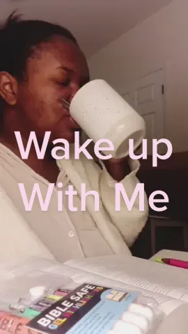 I love spending my morning with god!! I’m getting back into reading my Bible #bible #morningswithjesus #coffee #morningmotivation 