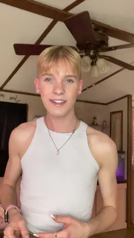 posting my drafts #fyp #leo #femboy #pink #gay 