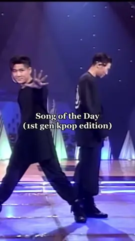 One of my all time fav 1st gen songs 😭🫶🏻 #kpop #kpopfyp #kpoptiktok #kpopfypシ #1stgenkpop #1stgenerationkpop #90sthrowback #90smusic #1993 #1990sthrowback #oldschoolkpop #oldschoolmusic #songoftheday #sotd #deux #나를돌아봐 #leehyundo #kimsungjae 