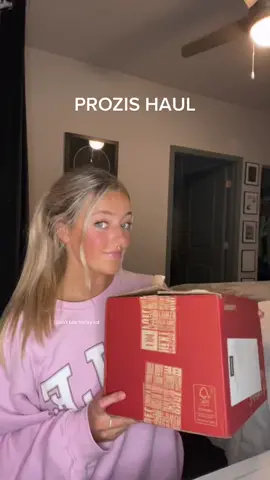 lolll thank youuuu @Prozis_official 🤍🤍 everything linked in my bio!! quality products for such a good price👌🏼 i’ll film a try-on haul of all the prozis clothes i have soon :) #prozisteam #prozis #prozisusa #Fitness #healthylifestyle #healthyliving #fyp 