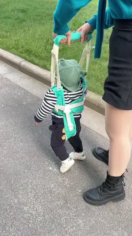 Learn to walk and walk slowly#baby #kids #useful #fyp